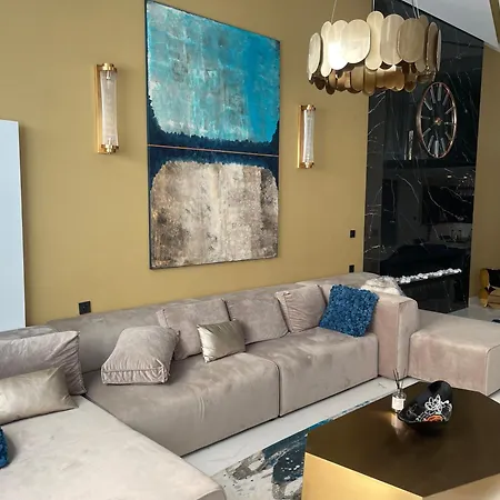 Luxury Club218 Διαμέρισμα