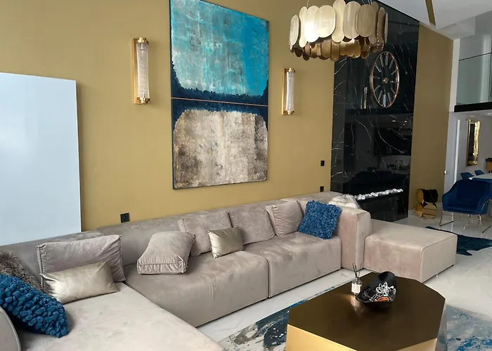 Luxury Club218 דירה